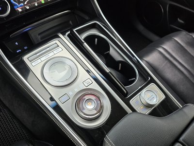 2021 Genesis GV80 thumbnail 12