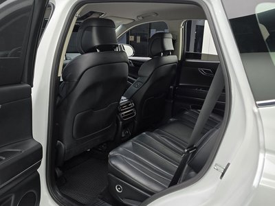 2021 Genesis GV80 thumbnail 18
