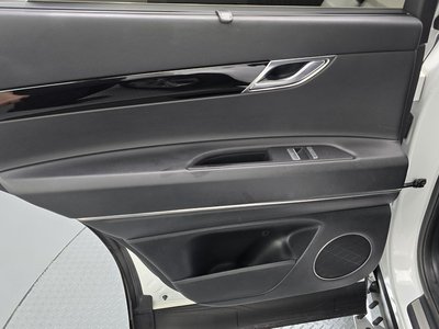 2021 Genesis GV80 thumbnail 15