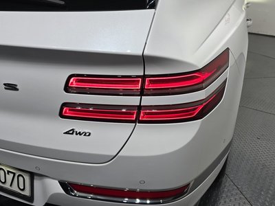 GENESIS GV80 - 10