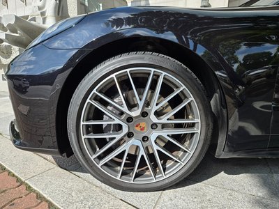 صورة 6 لـ 2024 Porsche PANAMERA