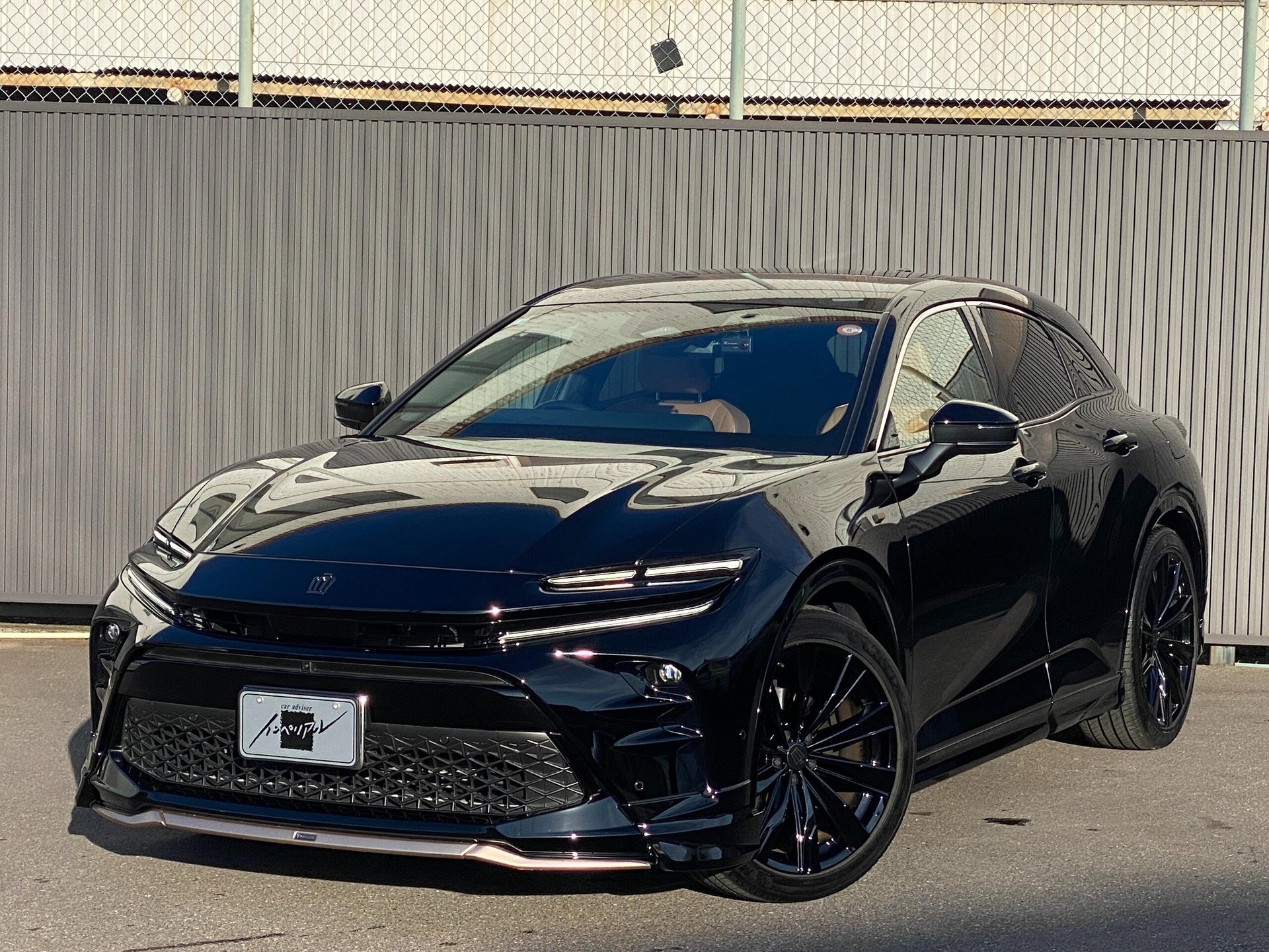 TOYOTA CROWN SPORT - View 1