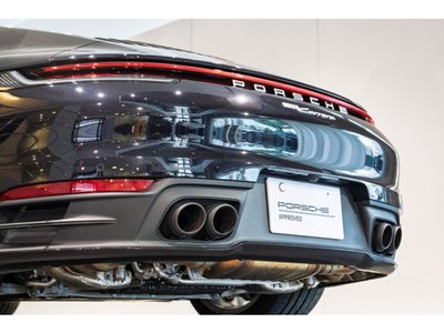 2023 Porsche 911 — миниатюра 12
