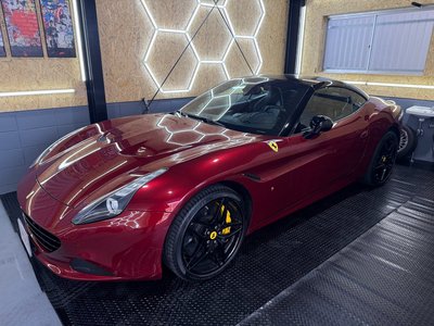 FERRARI CALIFORNIA T - 6