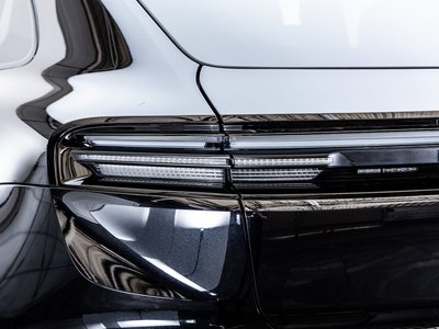 2025 Porsche MACAN thumbnail 37