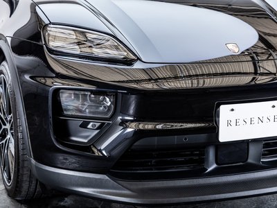 2025 Porsche MACAN thumbnail 12