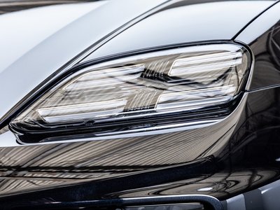 2025 Porsche MACAN thumbnail 13