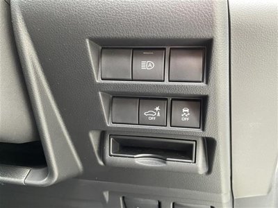 TOYOTA LAND CRUISER - 9