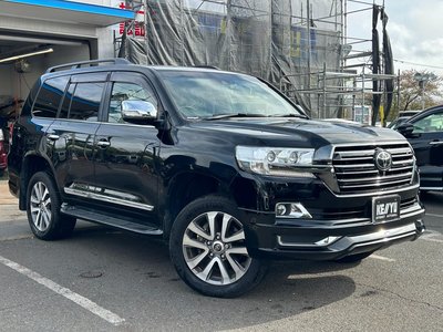 TOYOTA LAND CRUISER 200 - 3