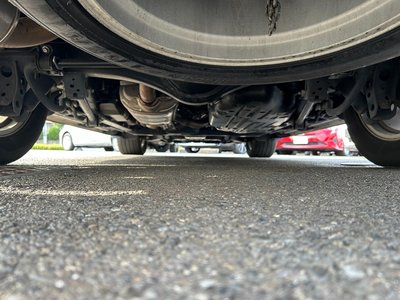 TOYOTA LAND CRUISER 200 - 6