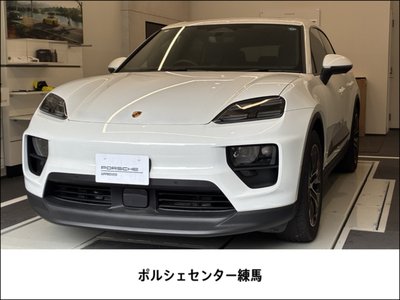 PORSCHE MACAN - 1