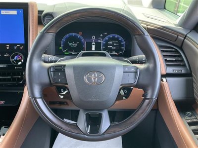 2024 Toyota VELLFIRE photo 8