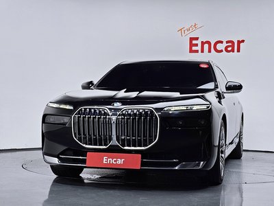 2023 BMW 7 SERIES — фото 2