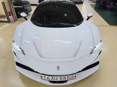 FERRARI SF90 STRADALE - 2