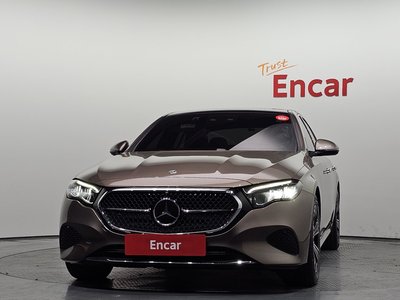 MERCEDES-BENZ E-CLASS - 2