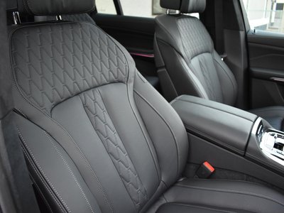 صورة مصغرة 46 لـ 2025 BMW X7