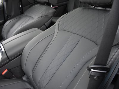 صورة مصغرة 43 لـ 2025 BMW X7