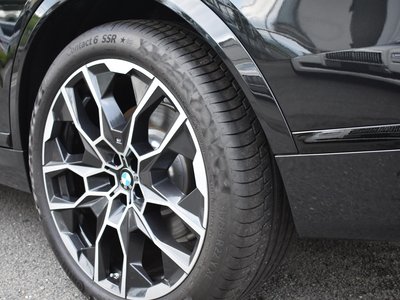 صورة مصغرة 33 لـ 2025 BMW X7