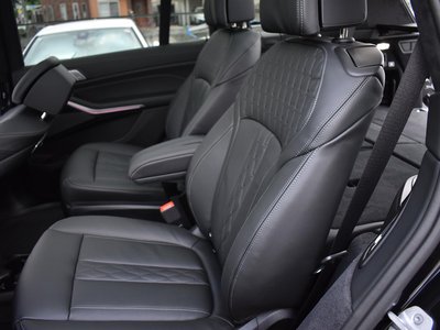 صورة مصغرة 15 لـ 2025 BMW X7