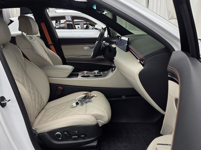 2024 Genesis GV70 — миниатюра 17