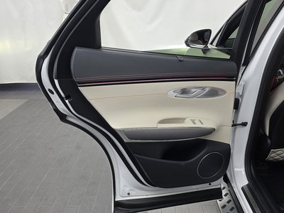 2024 Genesis GV70 — миниатюра 15