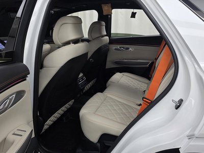 2024 Genesis GV70 — миниатюра 16