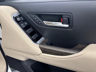 2025 Toyota LAND CRUISER 300 缩略图 6