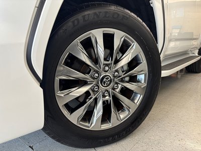 2025 Toyota LAND CRUISER 300 缩略图 32