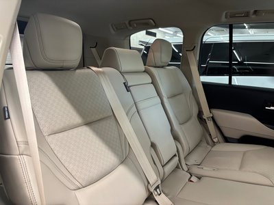2025 Toyota LAND CRUISER 300 缩略图 25