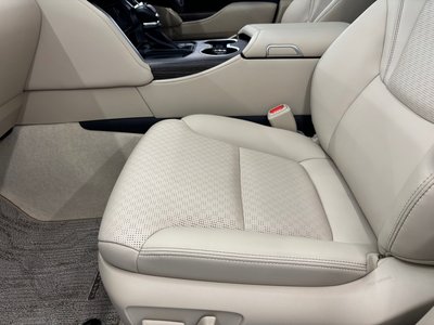 2025 Toyota LAND CRUISER 300 缩略图 18