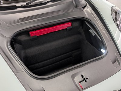 2025 Porsche 911 thumbnail 19