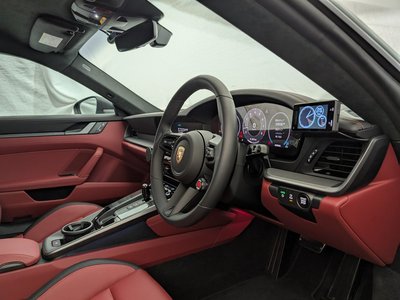 2025 Porsche 911 thumbnail 12
