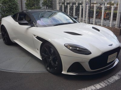 ASTON MARTIN DBS SUPERLEGGERA - 6