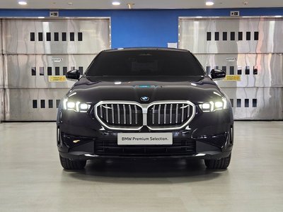 BMW 5 SERIES - 2
