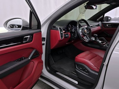 PORSCHE CAYENNE - 10