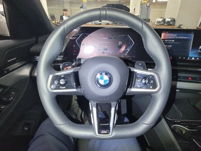 BMW 5 SERIES - 5