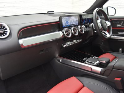 MERCEDES-BENZ GLB - 8