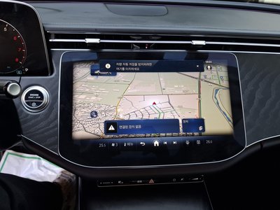 MERCEDES-BENZ E-CLASS - 8