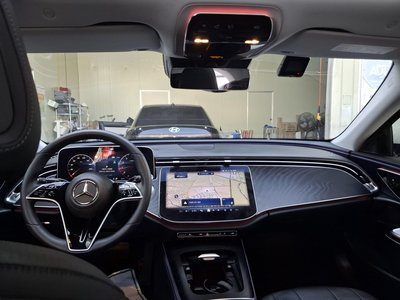 MERCEDES-BENZ E-CLASS - 7