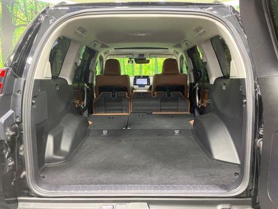 TOYOTA LAND CRUISER PRADO - 10