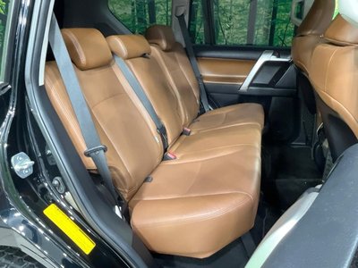 TOYOTA LAND CRUISER PRADO - 9