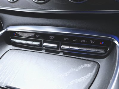 2023 Mercedes-BENZ GT AMG 缩略图 18