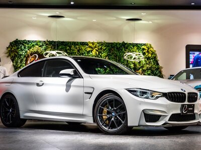 BMW M4 COUPE