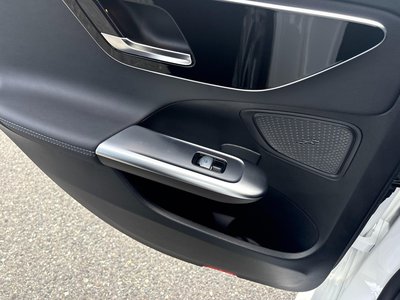 صورة مصغرة 57 لـ 2023 Mercedes-BENZ C-CLASS