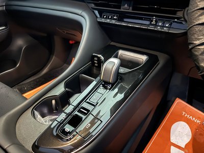 2024 Toyota CROWN SPORT thumbnail 28