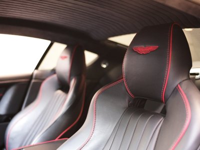 ASTON MARTIN DB9 - 6