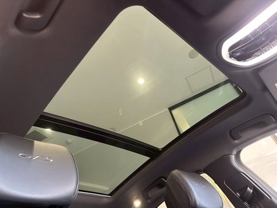 صورة مصغرة 57 لـ 2023 Porsche MACAN