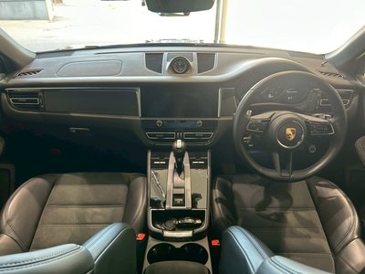 صورة 6 لـ 2023 Porsche MACAN