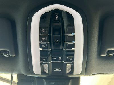 صورة مصغرة 50 لـ 2023 Porsche MACAN