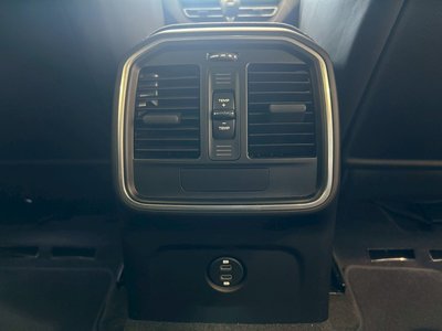 صورة مصغرة 33 لـ 2023 Porsche MACAN